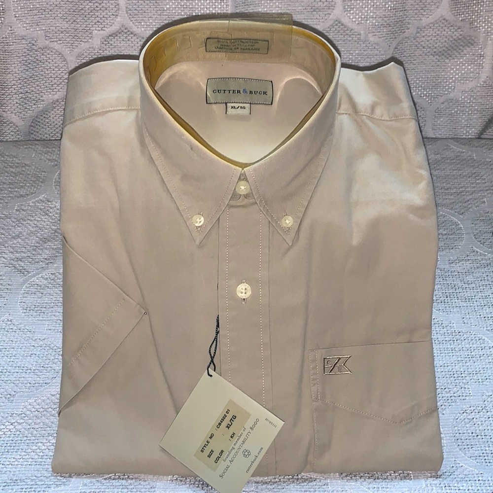 **SOLD ON Mercari *** CUTTER & BUCK MENS- XL/TG - color khaki - short sleeve.